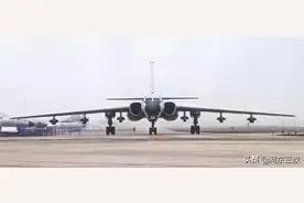 炸弹卡车，用上复合挂架的轰-6可以外挂36枚低阻航弹图片