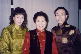 “固执”的巩汉林，赵丽蓉去世后，他走到今天这一步会后悔吗？图片