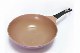 不粘锅会致癌？涂层破了还能不能用？央视用一个实验告诉你答案图片