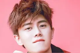 32岁，已婚当爸，不卖弄“单身人设”的任嘉伦，凭什么这么火？图片