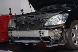 老车翻新：修复2005年凌志LS430，V8自吸大排量，一代神话再复活图片