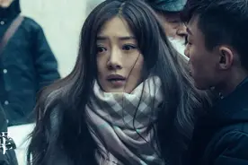 邓家佳被绑架演技太绝，一个眼神情绪爆发，网友：太揪心了图片