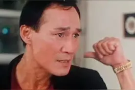 当年林正英在酒吧闹事，洪金宝替他出头，与陈惠敏硬刚，却惨败图片