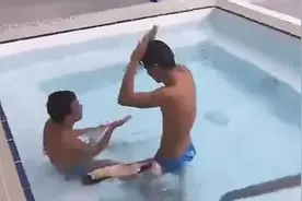 创造世界第一个0分的菲律宾灵魂跳水队，教练：为国争光值得骄傲图片