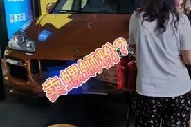 火了！桂C豪车深圳街头卖桂林米粉，结果让人笑掉大牙图片