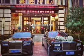 南通最著名的两台劳斯莱斯幻影，一新一老，车牌都是"8888"！图片