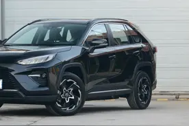 丰田年度压轴SUV，风格大变，威兰达为啥这么火？图片