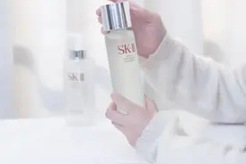 “四大神水”真那么神？SK2维稳，流金水颜值高，雪肌精含酒精图片