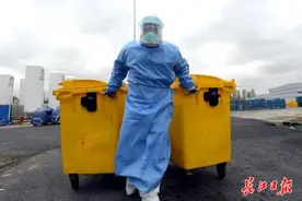 他们也是离病毒最近的人，雷神山医院垃圾清运队坚守两个月不放松图片
