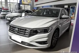 速腾开始全系标配液晶仪表！网友：比你学习好的同学却比你还努力图片