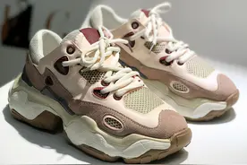 潮爆老爹鞋并非“运动鞋” 穿它跑步易崴脚！图片