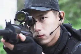 男明星穿制服：肖战晒黑、任嘉伦硬朗、李易峰转型，军旅剧要井喷图片