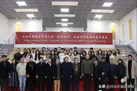 热烈祝贺河北外国语学院第三届“含英咀华”书画作品展成功举办图片