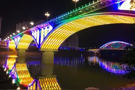 大年初一到初七，梧州市西江明珠塔璀璨灯光闪闪亮，这些地方夜景更美了图片