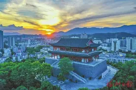 定格动人瞬间 镜观“最美窗口”“兴业杯——最美窗口·精彩鼓楼”摄影大赛启幕图片