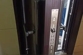 半自动指纹锁配机械锁体防盗系数低的可怜，为什么还有很多人买？图片