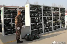 让你见识一下真正的军人标准！啥都有模有样图片