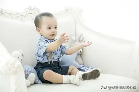 敏捷、大气的2021年男孩名字大全 属牛的男孩起名常用字大全图片