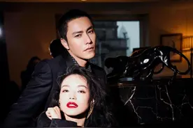 陈坤舒淇同框大片曝光！舒淇烈焰红唇陈坤痞帅，俊男靓女好养眼图片