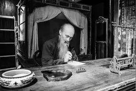 周恩来评皖南事变题词，让毛主席为之神往，题词刊登背后事更精彩图片