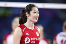 女排主力朱婷，与陪练李童关系引关注，两人：亲密战友，并非情侣图片