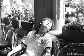 谭松韵宋威龙张新成互拍图片