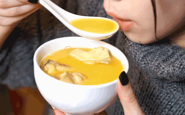 花胶煲鸡热气吗 2026年花胶煲鸡热气吗能吃吗