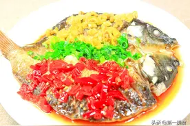 过水鱼怎么做细腻鲜嫩不破碎，五星级大厨告诉你，这一步是关键图片