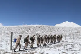 戍边昆木加：“鲜花盛开的地方”与“生命禁区”，海拔4900米的爱与守图片