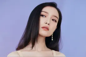 美人鱼本鱼！倪妮穿珍珠吊带透视裙好身材呼之欲出图片