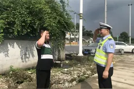 人民日报为他点赞！广西小哥连救3人却自责落泪！回顾现场细节、事故原因→图片