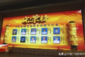 在今天这个特殊的日子里 我们一起向"新时代最可爱的人"致敬图片