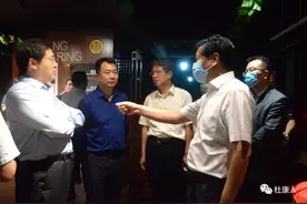 洛阳市市长刘宛康到杜康控股调研图片