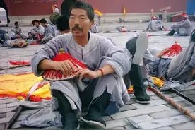 横店20万群演，为演死尸挤破头，执着坚守为避世还是追梦？图片