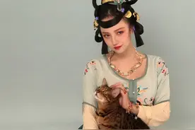 知名主播洛丽塔大哥被传“多人运动”，凌晨痛哭，称只想活下去图片