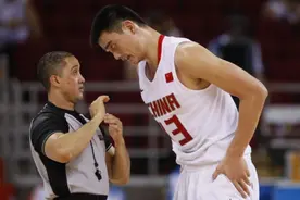 姚明四次闯入季后赛，三次遭遇抢七，关键战表现如何？图片