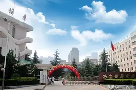 中国顶尖民办大学，西安培华学院，招生计划和分数已出图片