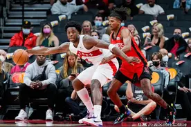 12铁10失误！火箭新人王恐成水货！再遭打击，湖人大将重伤图片