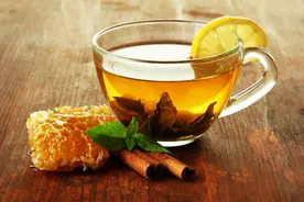 真正的解酒方法有哪些？专家：蜂蜜水、浓茶都没用！别交智商税了图片