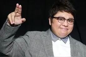 “铁肺公主”韩红：与许志安当街拥吻，暗恋栾树被分手，至今未婚图片