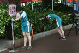 中考体育，深圳的孩子要跑得更快，家长灵魂拷问，这也算特区速度图片