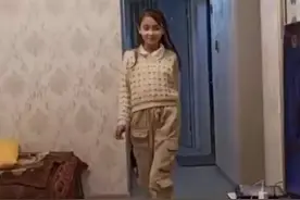 13岁女孩“发育过快”，妈妈晒照片求助怎么办，网友的经验值得看图片