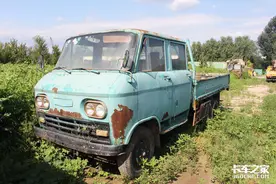 开过这些老卡车的司机，现在已经退休了吧？图片