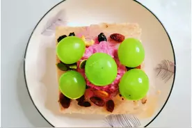 低卡又美味，主播小姐姐教大家做紫薯芋泥蛋糕~图片