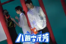 袁弘张歆艺合体拍广告，同穿中国风服饰好般配，深情对望羡煞旁人图片