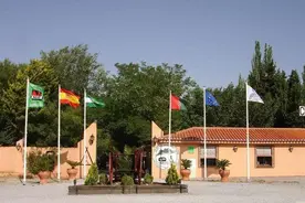 世界最袖珍的国家：共有32人，总面积0.025平方公里，有军队驻扎图片