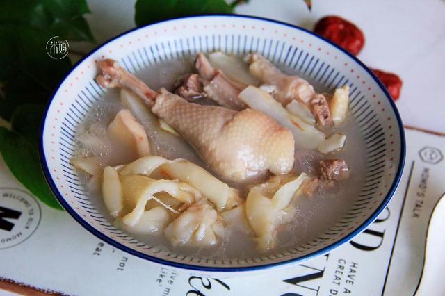 莲子雪儿花胶百合汤 2026年莲子百合花胶汤功效