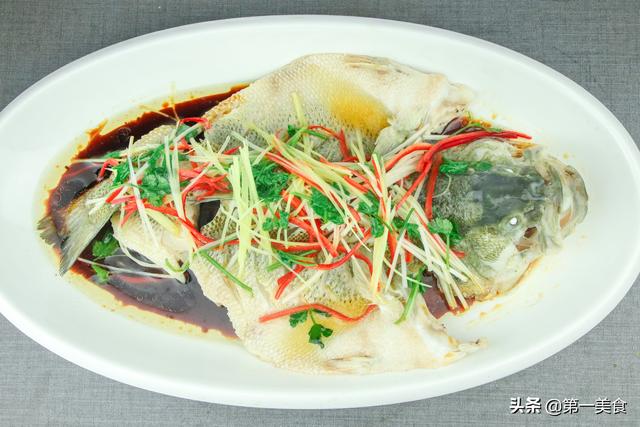 蒸鲈鱼多少时间（清蒸鲈鱼）