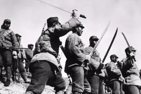 抗战时期一个团有多少人，主力团，加强团有什么区别？图片