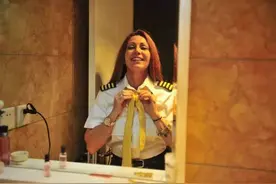 金贝丽：美国王牌飞行员，却成中国首位美籍女机长，她经历了什么图片